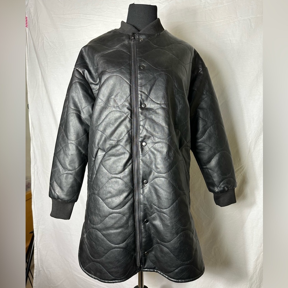 Evereve black quilted reversible oversized faux leather jacket side XS